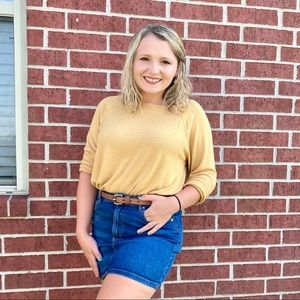 Meet your Posher, Caitlin